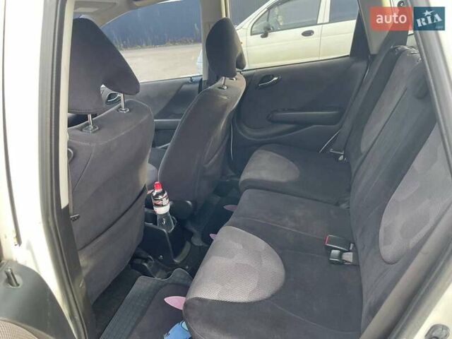 Белый Хонда Джаз, объемом двигателя 1.4 л и пробегом 183 тыс. км за 5800 $, фото 5 на Automoto.ua