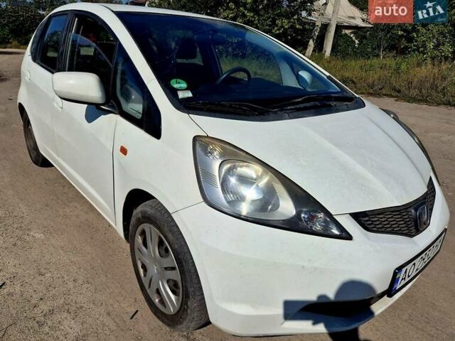 Белый Хонда Джаз, объемом двигателя 1.2 л и пробегом 231 тыс. км за 5700 $, фото 7 на Automoto.ua