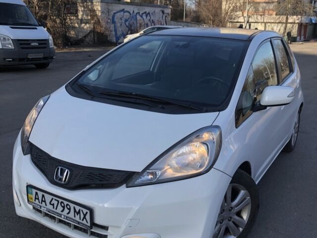 Білий Хонда Джаз, об'ємом двигуна 1.4 л та пробігом 183 тис. км за 8999 $, фото 6 на Automoto.ua
