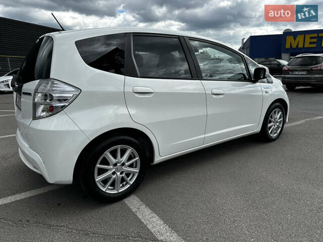 Белый Хонда Джаз, объемом двигателя 1.3 л и пробегом 110 тыс. км за 11300 $, фото 2 на Automoto.ua
