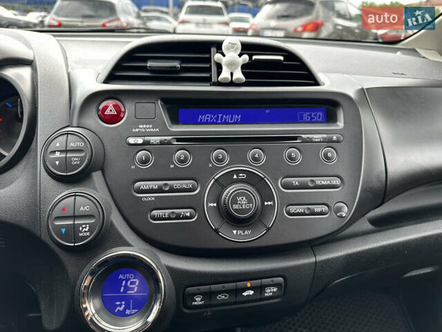 Белый Хонда Джаз, объемом двигателя 1.3 л и пробегом 110 тыс. км за 11300 $, фото 15 на Automoto.ua