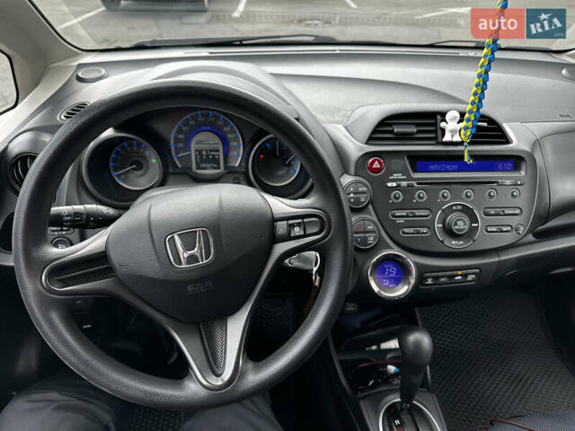 Белый Хонда Джаз, объемом двигателя 1.3 л и пробегом 110 тыс. км за 11300 $, фото 14 на Automoto.ua