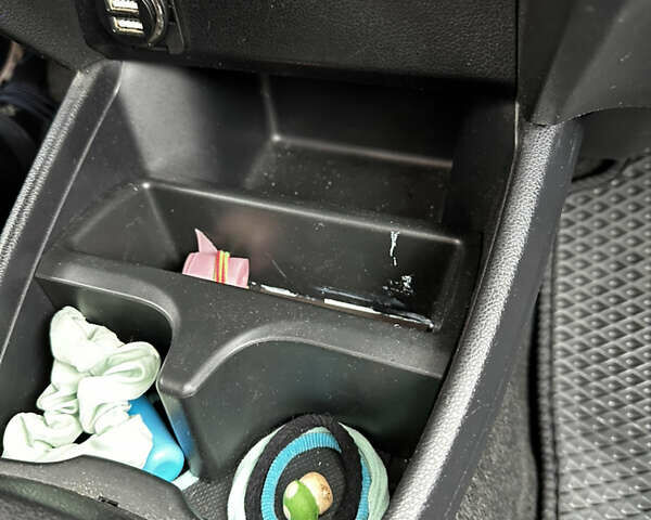 Белый Хонда Джаз, объемом двигателя 1.3 л и пробегом 110 тыс. км за 11300 $, фото 19 на Automoto.ua