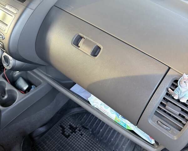 Бежевий Хонда Джаз, об'ємом двигуна 1.5 л та пробігом 219 тис. км за 6200 $, фото 12 на Automoto.ua