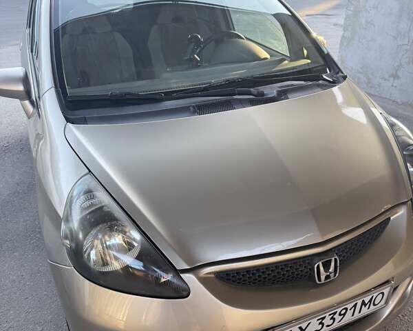 Бежевий Хонда Джаз, об'ємом двигуна 1.5 л та пробігом 219 тис. км за 6200 $, фото 4 на Automoto.ua