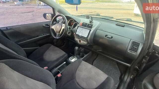 Черный Хонда Джаз, объемом двигателя 1.4 л и пробегом 202 тыс. км за 4600 $, фото 8 на Automoto.ua