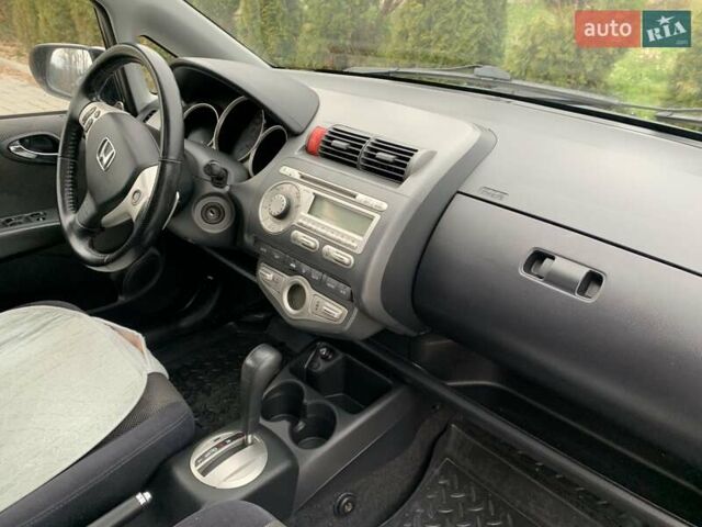 Черный Хонда Джаз, объемом двигателя 1.4 л и пробегом 250 тыс. км за 4999 $, фото 32 на Automoto.ua