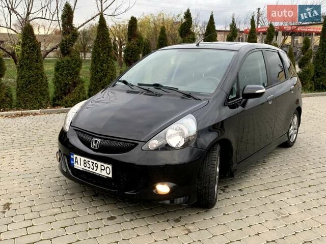 Черный Хонда Джаз, объемом двигателя 1.4 л и пробегом 250 тыс. км за 4999 $, фото 3 на Automoto.ua