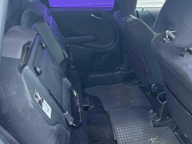 Чорний Хонда Джаз, об'ємом двигуна 1.3 л та пробігом 251 тис. км за 4200 $, фото 8 на Automoto.ua