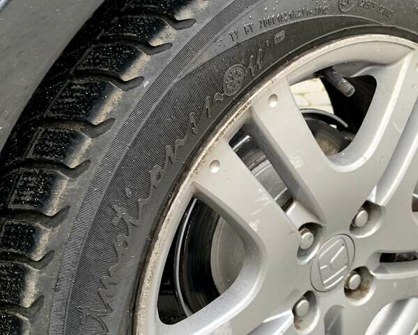 Черный Хонда Джаз, объемом двигателя 1.4 л и пробегом 250 тыс. км за 4999 $, фото 23 на Automoto.ua