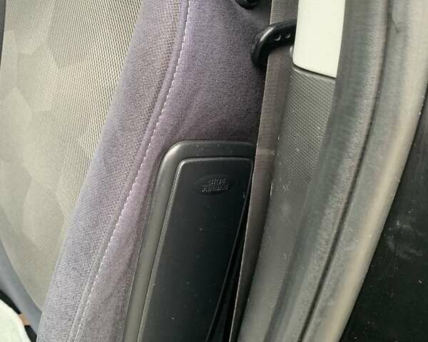 Черный Хонда Джаз, объемом двигателя 1.4 л и пробегом 250 тыс. км за 4999 $, фото 61 на Automoto.ua