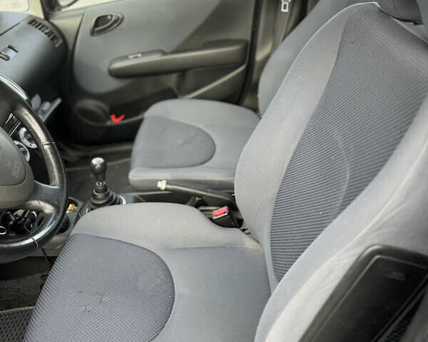 Хонда Джаз 2007 в Самборе на Automoto.ua Черный Хонда Джаз, объемом двигателя 1.2 л и пробегом 325 тыс. км за 3600 $, фото 20 на Automoto.ua