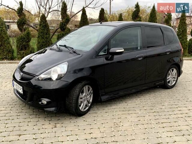 Черный Хонда Джаз, объемом двигателя 1.4 л и пробегом 250 тыс. км за 4999 $, фото 2 на Automoto.ua