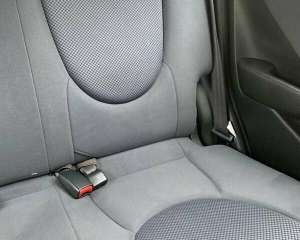 Чорний Хонда Джаз, об'ємом двигуна 1.3 л та пробігом 177 тис. км за 5750 $, фото 30 на Automoto.ua