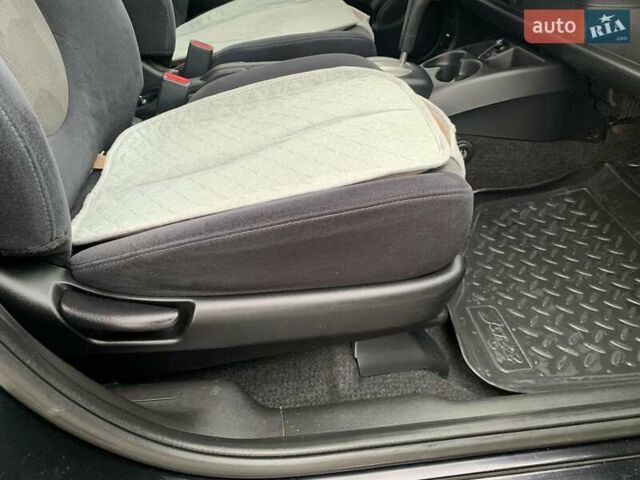 Черный Хонда Джаз, объемом двигателя 1.4 л и пробегом 250 тыс. км за 4999 $, фото 40 на Automoto.ua