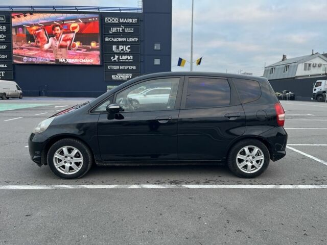 Чорний Хонда Джаз, об'ємом двигуна 1.3 л та пробігом 251 тис. км за 4200 $, фото 3 на Automoto.ua