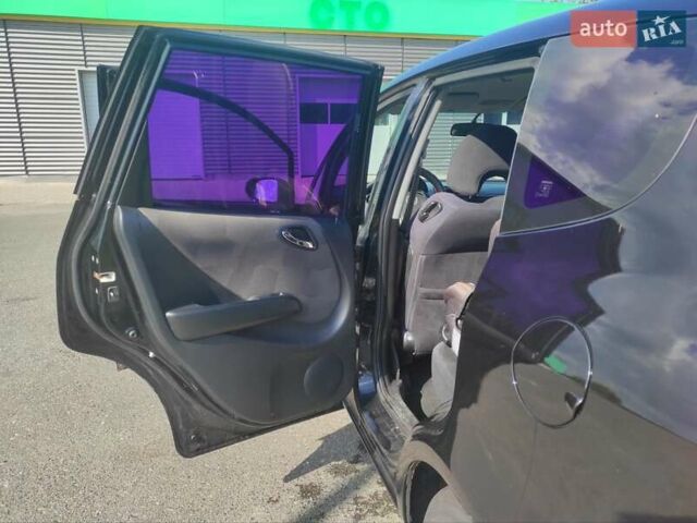 Черный Хонда Джаз, объемом двигателя 1.34 л и пробегом 246 тыс. км за 4800 $, фото 12 на Automoto.ua
