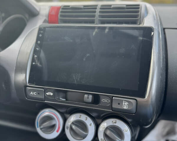 Хонда Джаз 2007 в Самборе на Automoto.ua Черный Хонда Джаз, объемом двигателя 1.2 л и пробегом 325 тыс. км за 3600 $, фото 15 на Automoto.ua