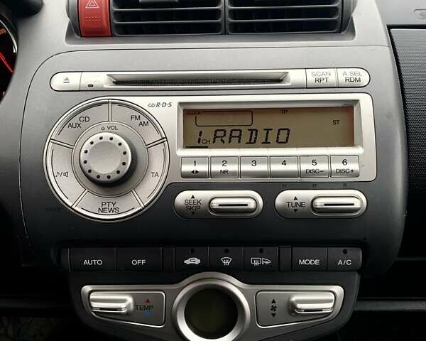 Чорний Хонда Джаз, об'ємом двигуна 1.3 л та пробігом 177 тис. км за 5750 $, фото 39 на Automoto.ua