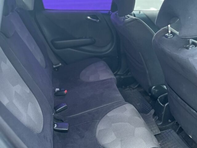 Чорний Хонда Джаз, об'ємом двигуна 1.3 л та пробігом 251 тис. км за 4200 $, фото 7 на Automoto.ua