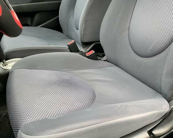 Чорний Хонда Джаз, об'ємом двигуна 1.3 л та пробігом 177 тис. км за 5750 $, фото 25 на Automoto.ua