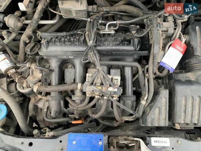 Черный Хонда Джаз, объемом двигателя 1.4 л и пробегом 250 тыс. км за 4999 $, фото 26 на Automoto.ua