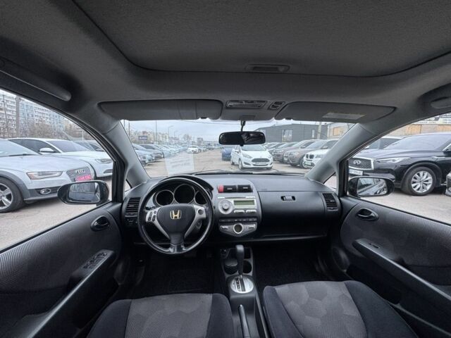 Черный Хонда Джаз, объемом двигателя 1.3 л и пробегом 70 тыс. км за 7500 $, фото 19 на Automoto.ua