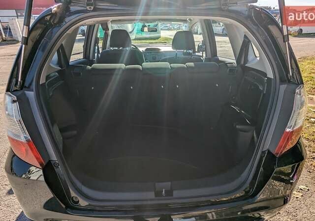 Черный Хонда Джаз, объемом двигателя 1.34 л и пробегом 241 тыс. км за 7104 $, фото 9 на Automoto.ua