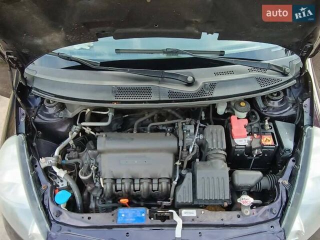 Фиолетовый Хонда Джаз, объемом двигателя 1.34 л и пробегом 264 тыс. км за 4700 $, фото 16 на Automoto.ua