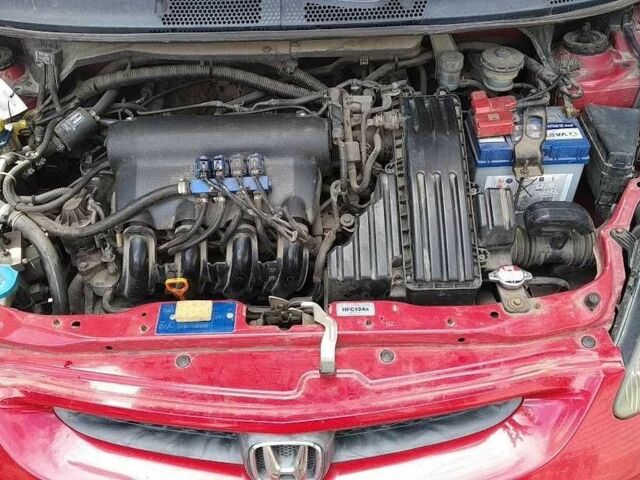 Красный Хонда Джаз, объемом двигателя 1.3 л и пробегом 295 тыс. км за 4555 $, фото 11 на Automoto.ua