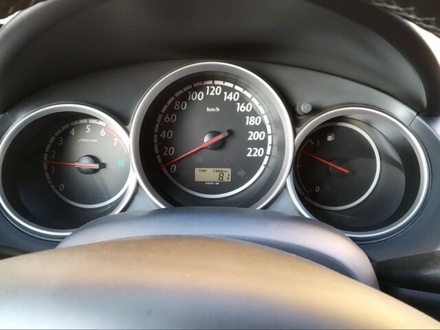 Красный Хонда Джаз, объемом двигателя 1.3 л и пробегом 295 тыс. км за 4555 $, фото 9 на Automoto.ua