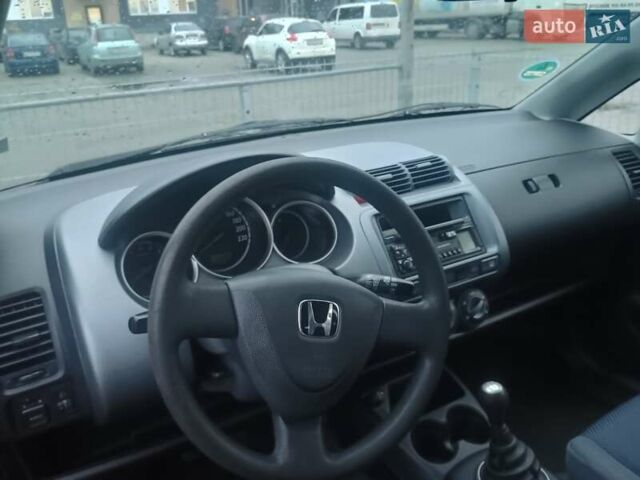 Красный Хонда Джаз, объемом двигателя 0 л и пробегом 204 тыс. км за 6000 $, фото 5 на Automoto.ua