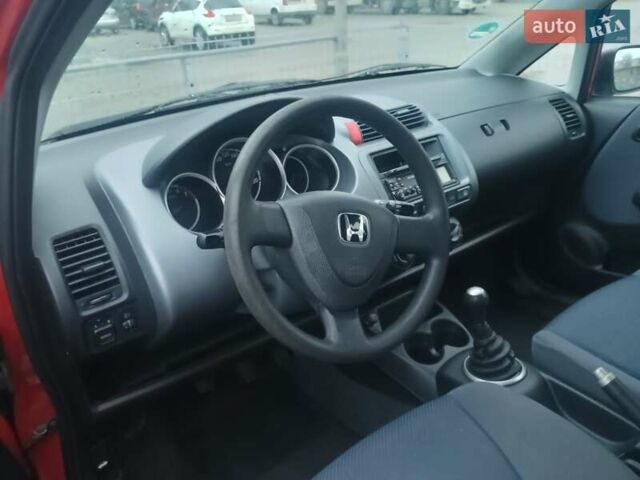 Красный Хонда Джаз, объемом двигателя 0 л и пробегом 204 тыс. км за 6000 $, фото 16 на Automoto.ua
