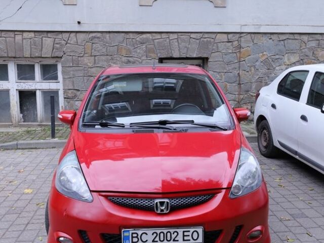Красный Хонда Джаз, объемом двигателя 1.3 л и пробегом 137 тыс. км за 4700 $, фото 5 на Automoto.ua
