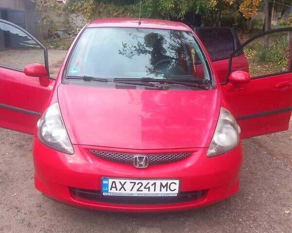 Красный Хонда Джаз, объемом двигателя 1.25 л и пробегом 200 тыс. км за 4000 $, фото 7 на Automoto.ua