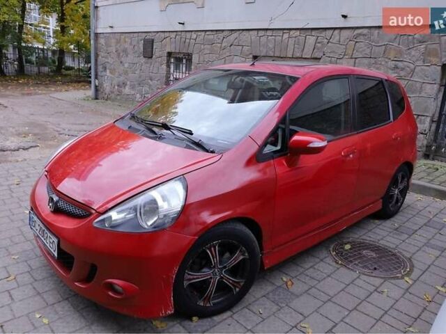 Красный Хонда Джаз, объемом двигателя 1.3 л и пробегом 137 тыс. км за 4700 $, фото 3 на Automoto.ua