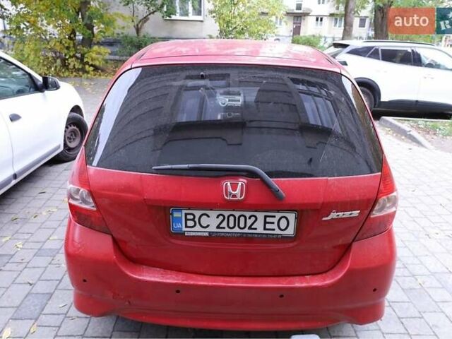 Красный Хонда Джаз, объемом двигателя 1.3 л и пробегом 137 тыс. км за 4700 $, фото 2 на Automoto.ua