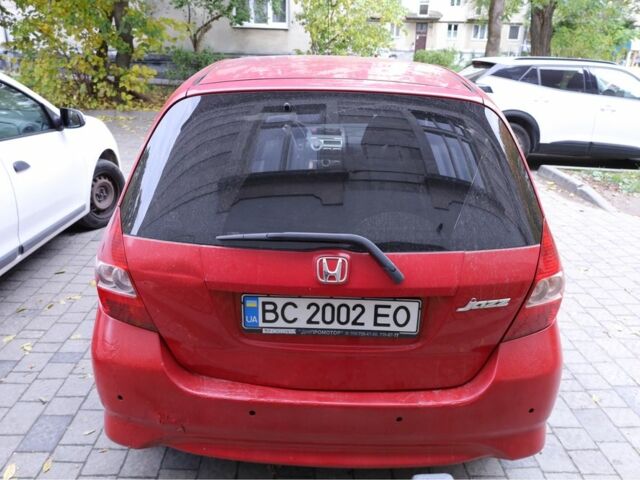 Красный Хонда Джаз, объемом двигателя 1.3 л и пробегом 137 тыс. км за 4700 $, фото 3 на Automoto.ua