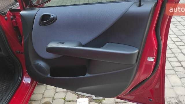 Красный Хонда Джаз, объемом двигателя 1.2 л и пробегом 139 тыс. км за 5150 $, фото 9 на Automoto.ua