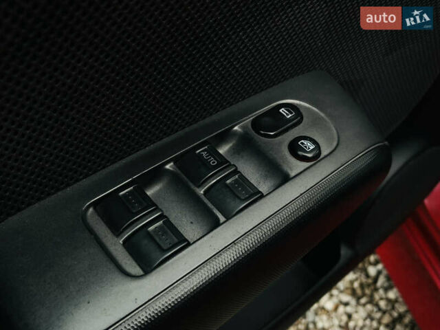 Красный Хонда Джаз, объемом двигателя 1.3 л и пробегом 117 тыс. км за 6500 $, фото 11 на Automoto.ua