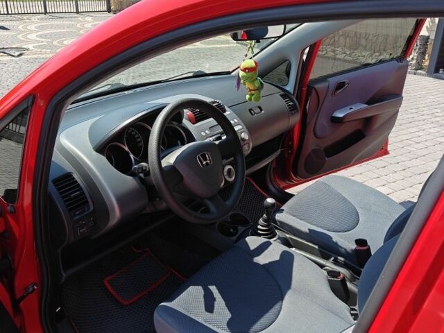 Красный Хонда Джаз, объемом двигателя 1.2 л и пробегом 184 тыс. км за 5000 $, фото 9 на Automoto.ua