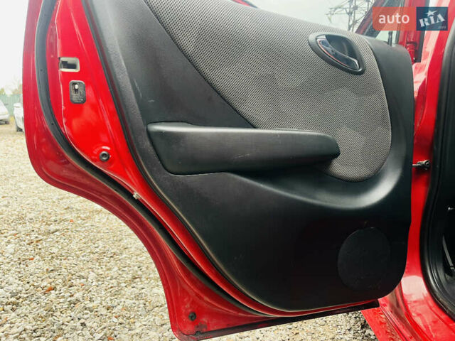 Красный Хонда Джаз, объемом двигателя 1.3 л и пробегом 117 тыс. км за 6500 $, фото 15 на Automoto.ua