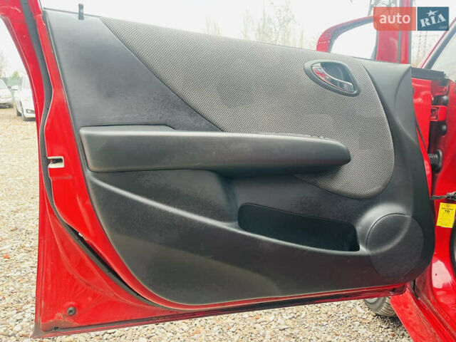 Красный Хонда Джаз, объемом двигателя 1.3 л и пробегом 117 тыс. км за 6500 $, фото 10 на Automoto.ua