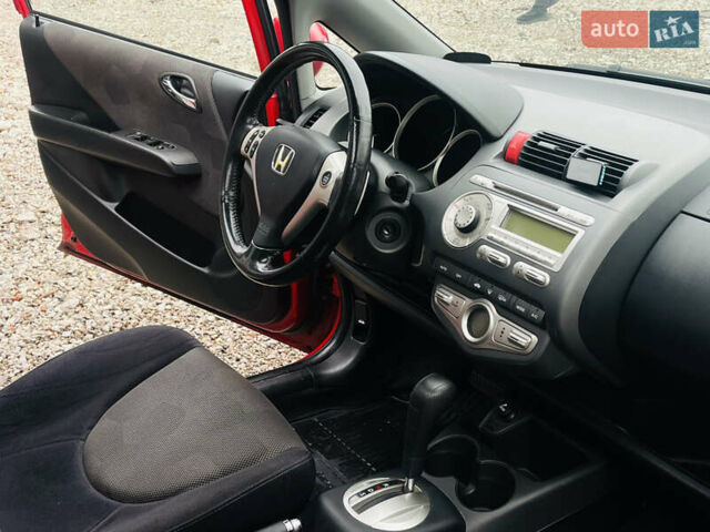 Красный Хонда Джаз, объемом двигателя 1.3 л и пробегом 117 тыс. км за 6500 $, фото 19 на Automoto.ua