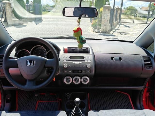 Красный Хонда Джаз, объемом двигателя 1.2 л и пробегом 184 тыс. км за 5000 $, фото 10 на Automoto.ua