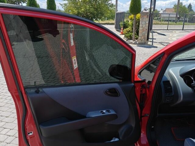 Красный Хонда Джаз, объемом двигателя 1.2 л и пробегом 184 тыс. км за 5000 $, фото 8 на Automoto.ua