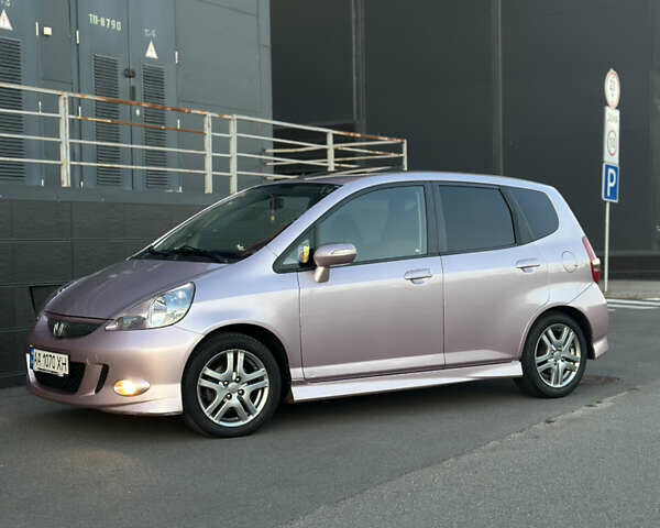 Красный Хонда Джаз, объемом двигателя 1.34 л и пробегом 90 тыс. км за 7300 $, фото 2 на Automoto.ua