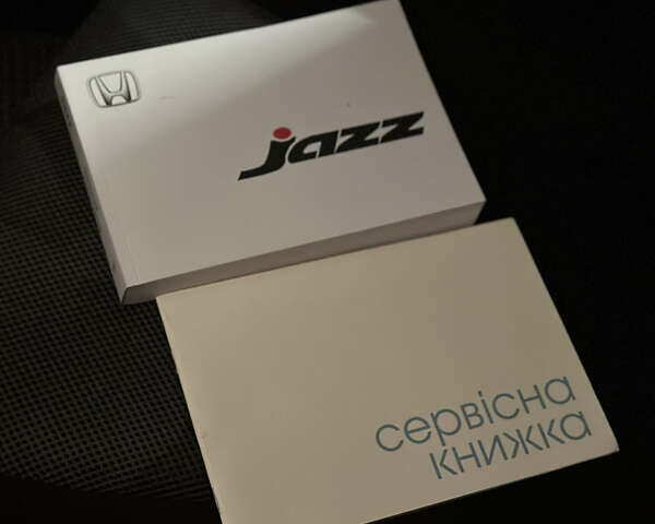 Красный Хонда Джаз, объемом двигателя 1.34 л и пробегом 90 тыс. км за 7300 $, фото 15 на Automoto.ua