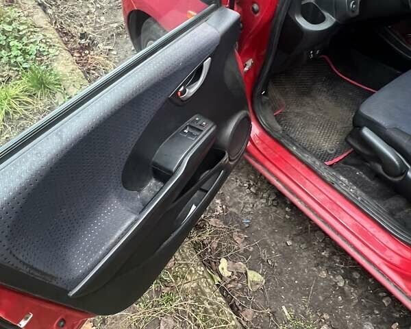 Красный Хонда Джаз, объемом двигателя 1.2 л и пробегом 218 тыс. км за 4500 $, фото 6 на Automoto.ua