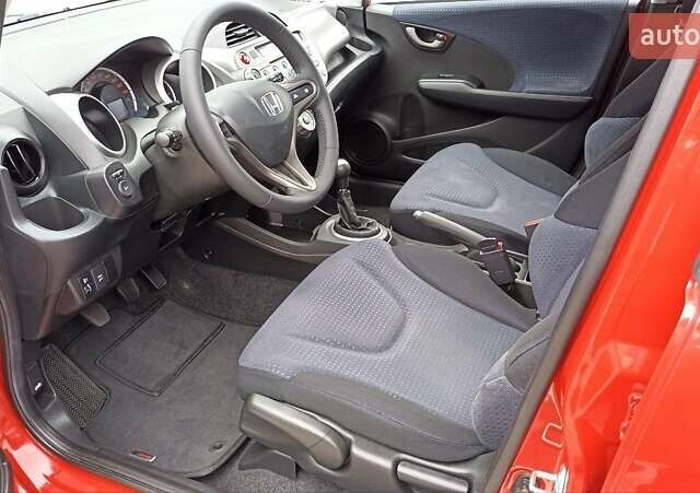 Красный Хонда Джаз, объемом двигателя 1.2 л и пробегом 146 тыс. км за 6800 $, фото 13 на Automoto.ua